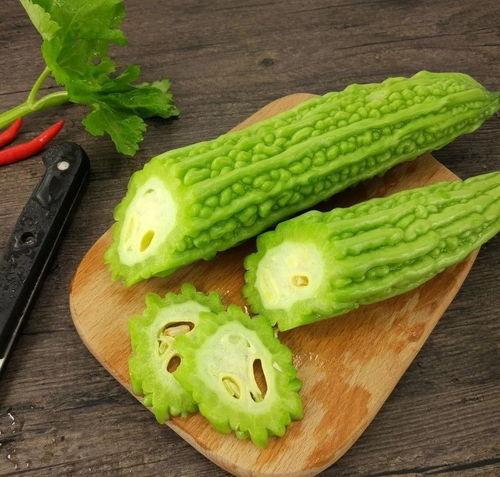 吃瓜用手挡,用手挡出趣味人生